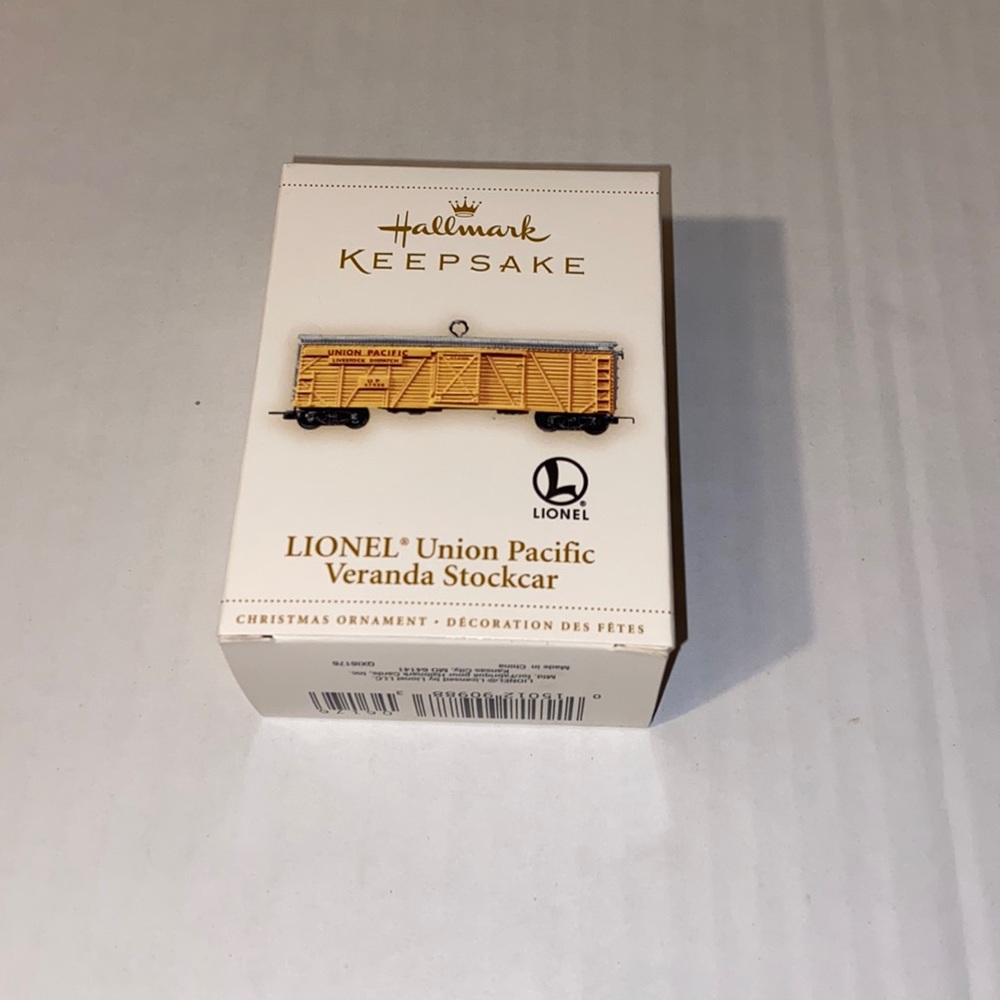 Hallmark Keepsake Lionel Union Pacific Veranda Stock Car Christmas Ornament